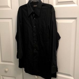 Men’s black dress shirt